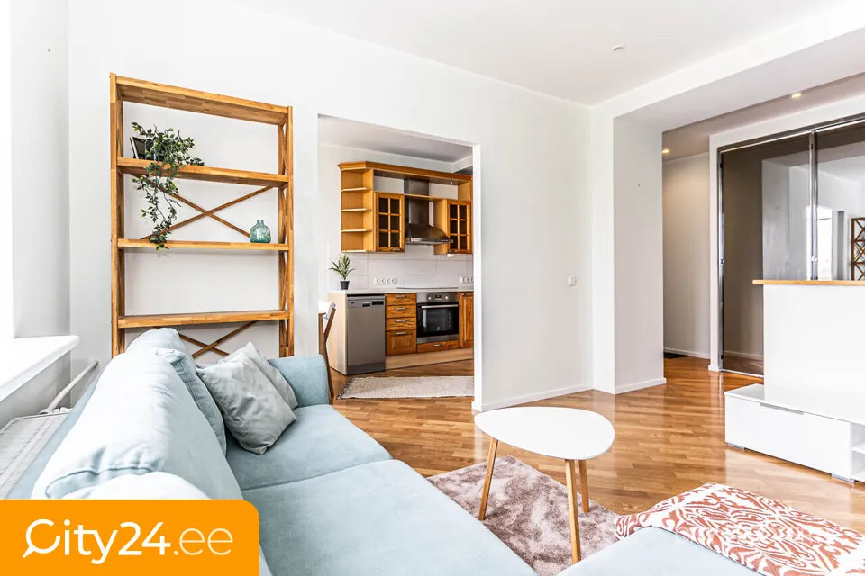 Elutuba - Character Apartment with Balcony in Tallinn City Centre