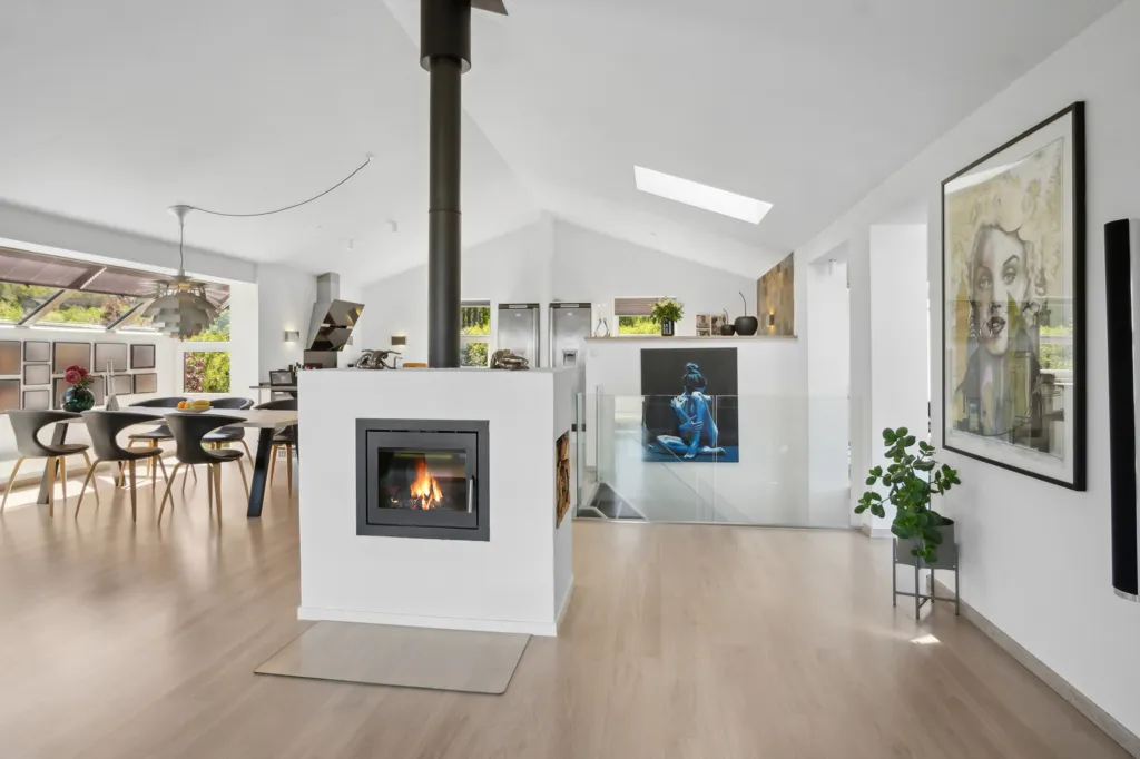 Séjour - Architectural House with Water View in Aabenraa