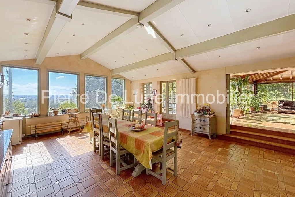 Sala da pranzo - Character House with Panoramic View in Caluire-et-Cuire
