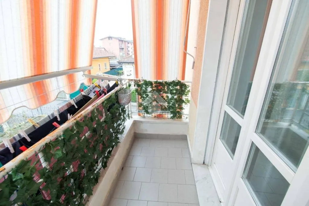 Balcon - Refurbished Apartment with Balcony in Leini