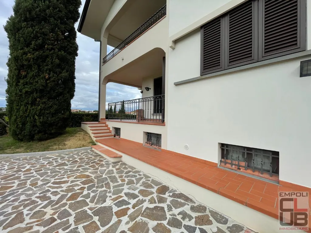 Välivaade - Bifamiliar Villa with Garden in Cerreto Guidi