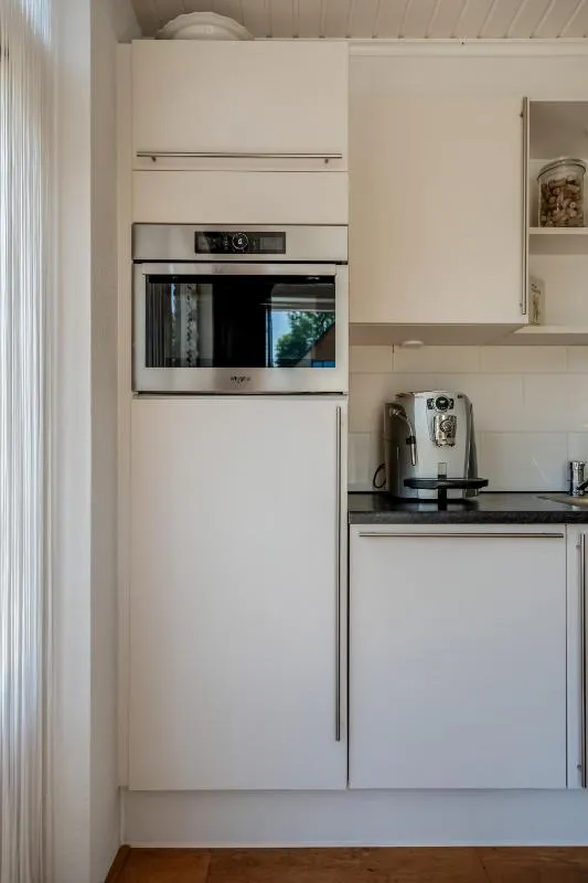 Cuisine - Characterful Bungalow with Garden in Hasselt