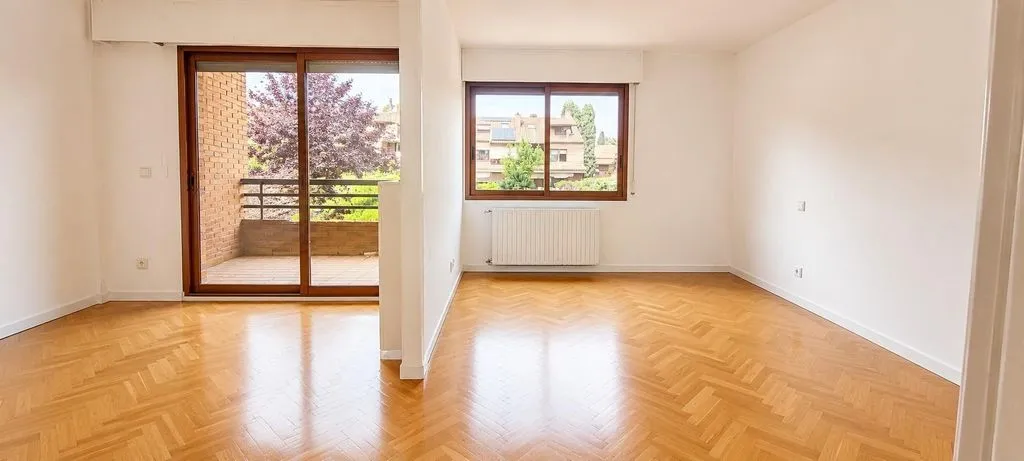 Pièces - Luxury Semidetached House with Pool in Majadahonda