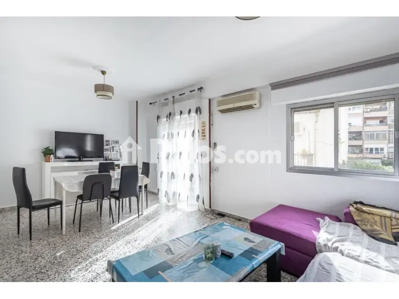Séjour - Appartement 4 pièces à ES