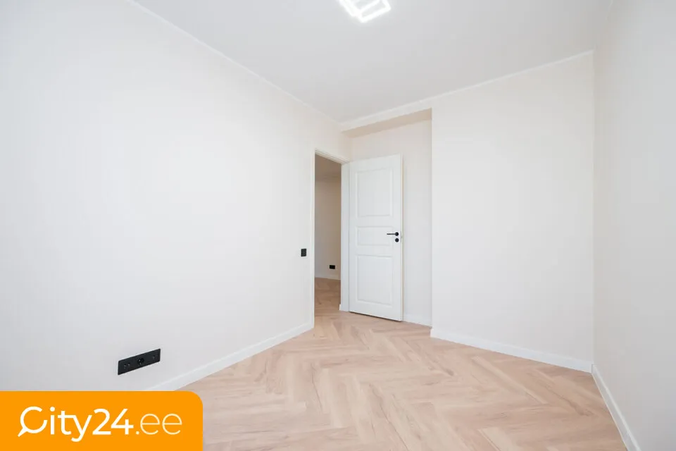 Pièces - Renovated Five-Room Flat in Lasnamäe