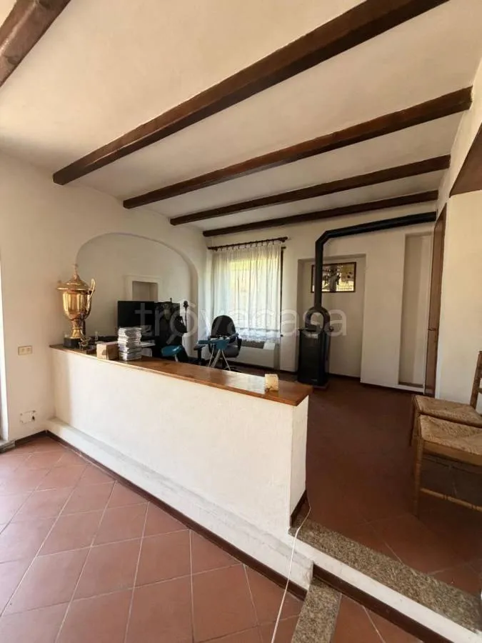 Elutuba - Villa with Garden and Pool in Vezza d'Alba