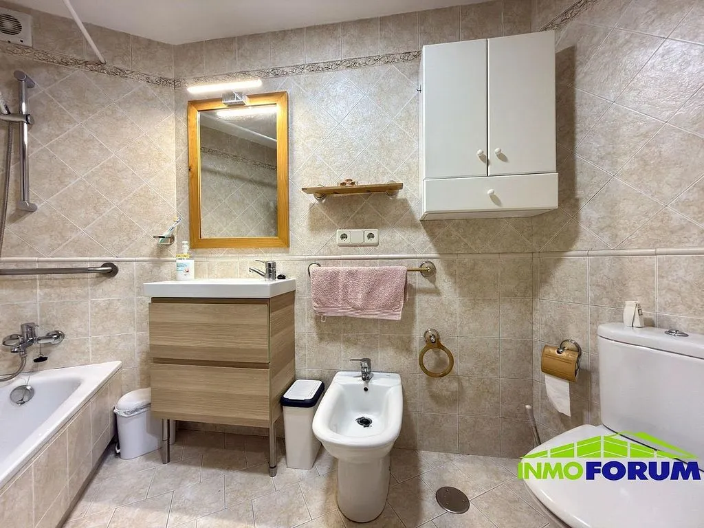 Vannitoad - Apartment with Sea View in Monte Alto