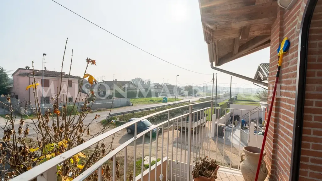 Balcon - Modern Villa with Private Garden in Lagosanto