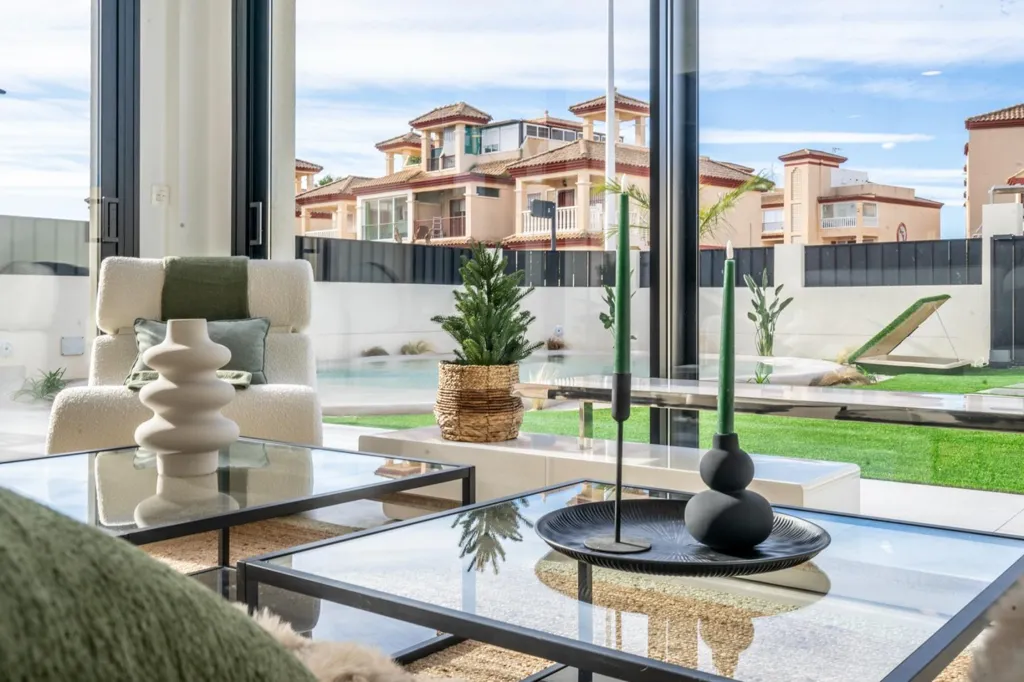Soggiorno - Architectural Villa with Private Pool in Roldán