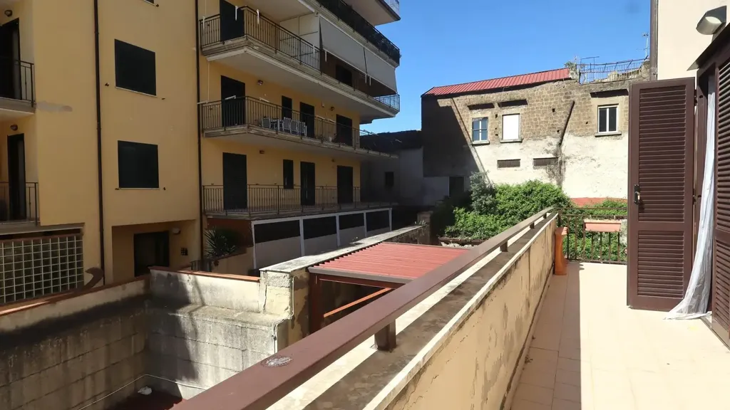 Balcon - Spacious Rental Apartment with Balcony in Santa Maria Capua Vetere