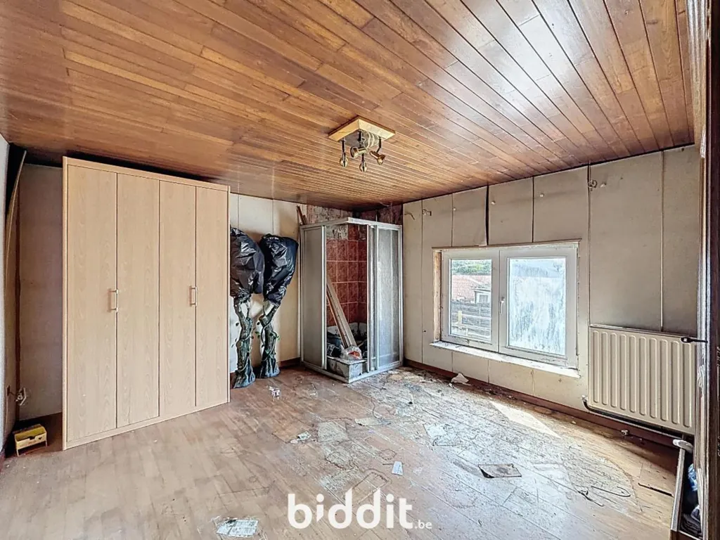 Pièces - Projet de Rénovation Urbaine avec 4 Façades