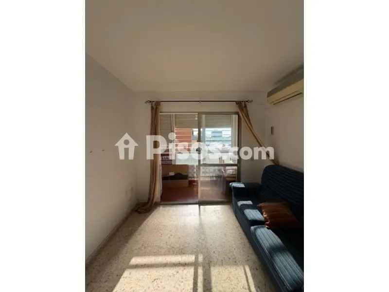 Soggiorno - Four-Bedroom Apartment with A/C in Montequinto