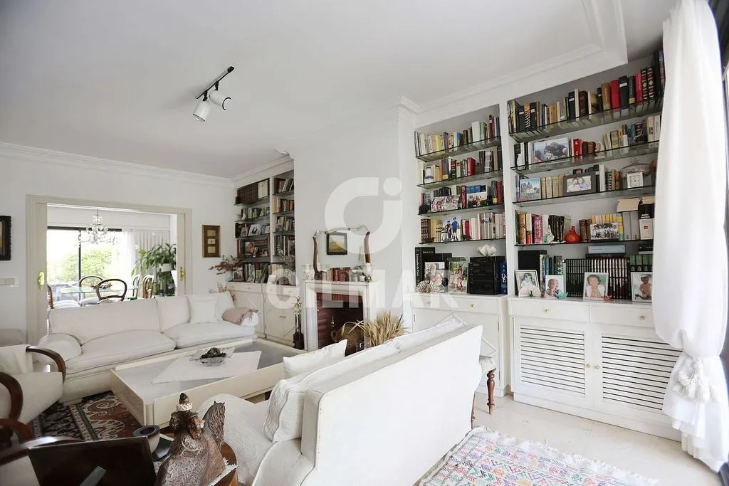 Elutuba - Chalet with Pool in Parque Conde de Orgaz