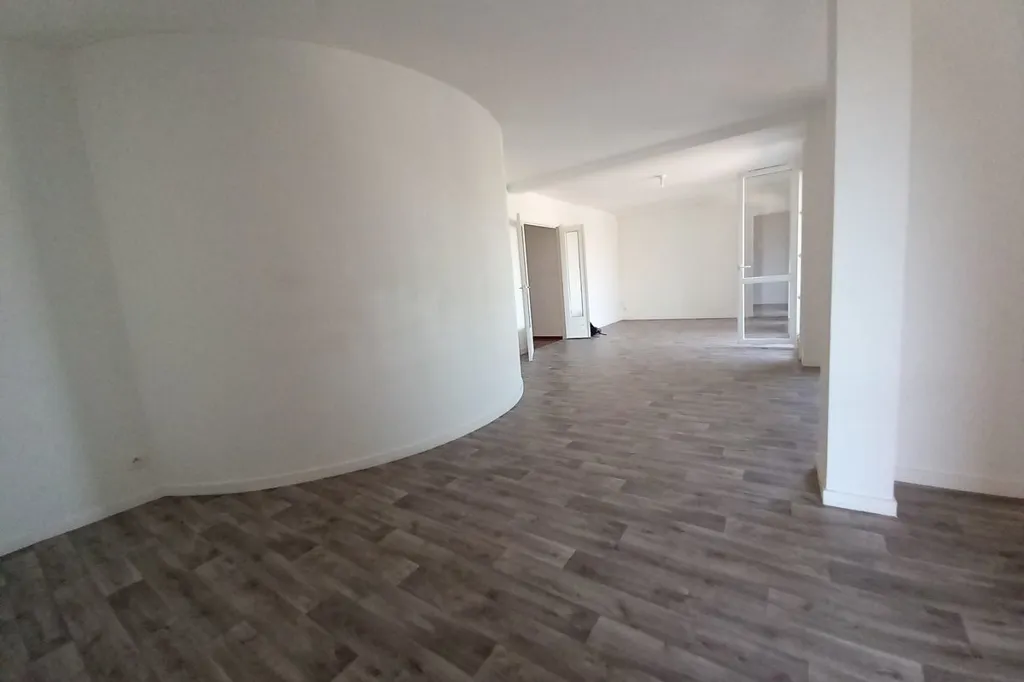 Pièces - Appartement T4 avec Balcons en Centre-ville de Colomiers