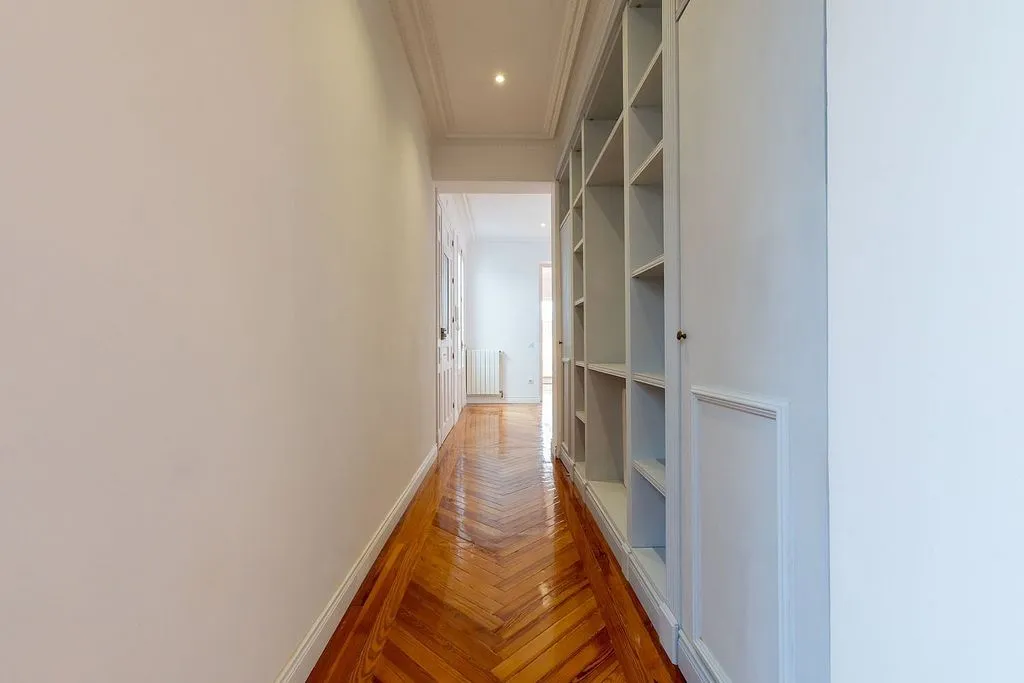 hallway_entrance