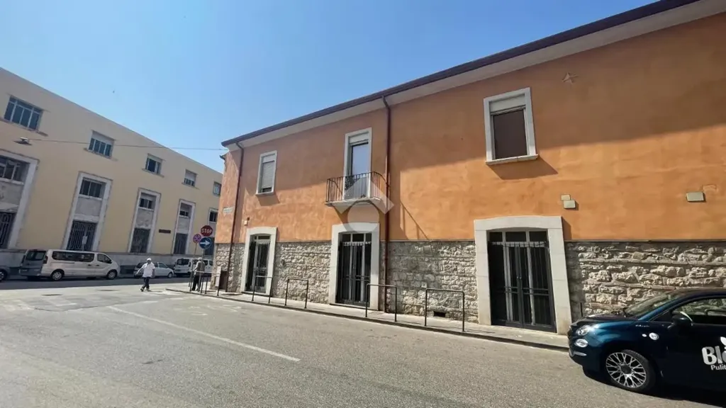 Välivaade - Commercial Unit with Recent Renovation in Benevento