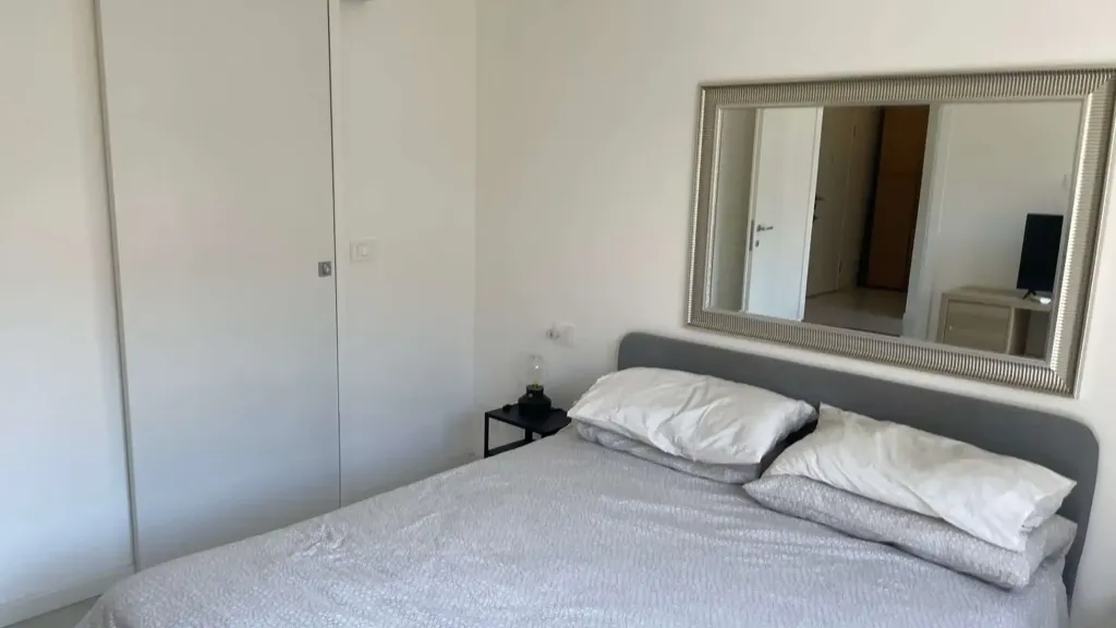Magamistoad - Modern 2-Bedroom Apartment with Balcony in Milan