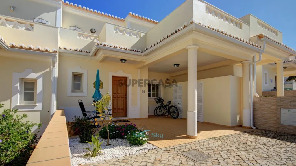 Duplex House with Private Pool in Ferragudo