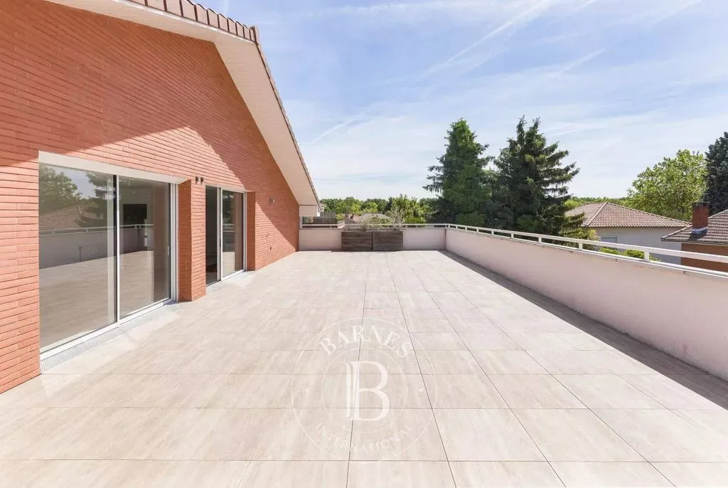 Terrasse - Appartement Contemporain avec Terrasse à Toulouse