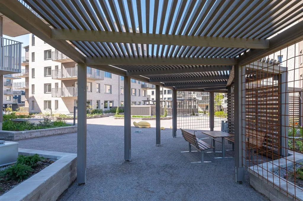 Terrasse - Modern Flat with Balcony in Lindö Strand