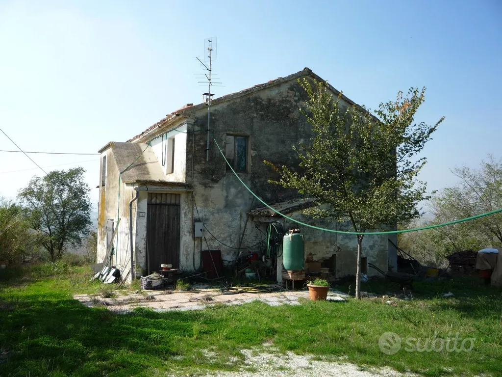 Välivaade - Rustic Property with Mountain View in Belvedere Ostrense