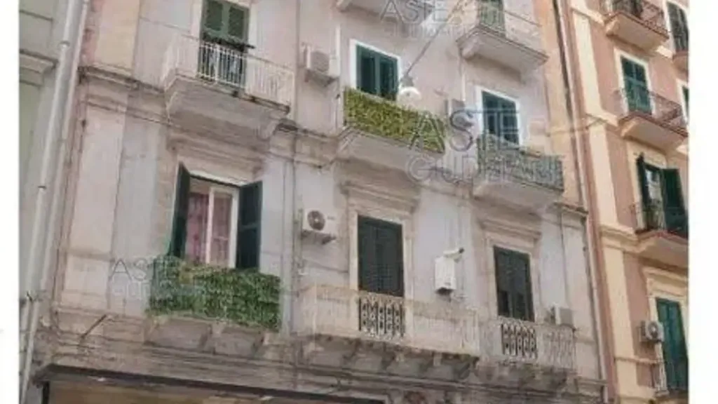 Välivaade - Apartment in Historic Building, Taranto