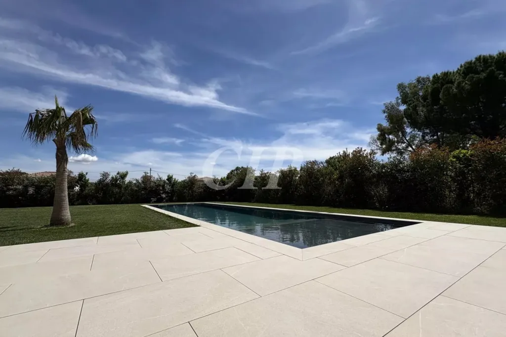 Bassein - Contemporary Villa with Pool near Ventabren