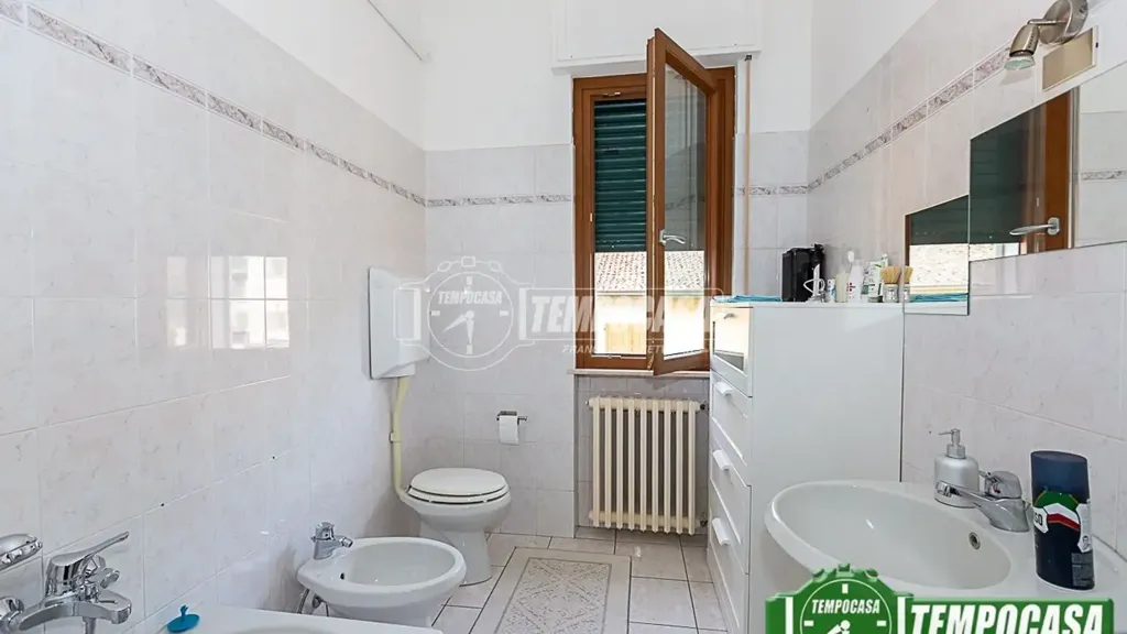 Vannitoad - Renovated Apartment with Balcony in Codogno Centre