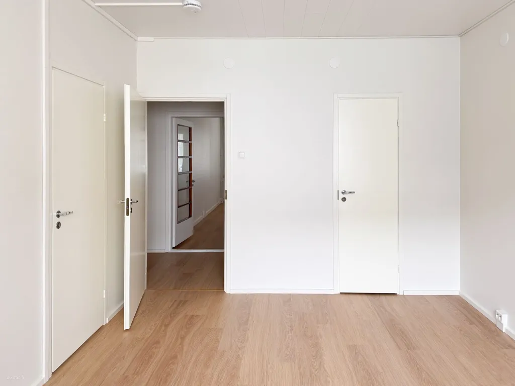 Toad - Modernised Flat with Balcony in Tampere Centre