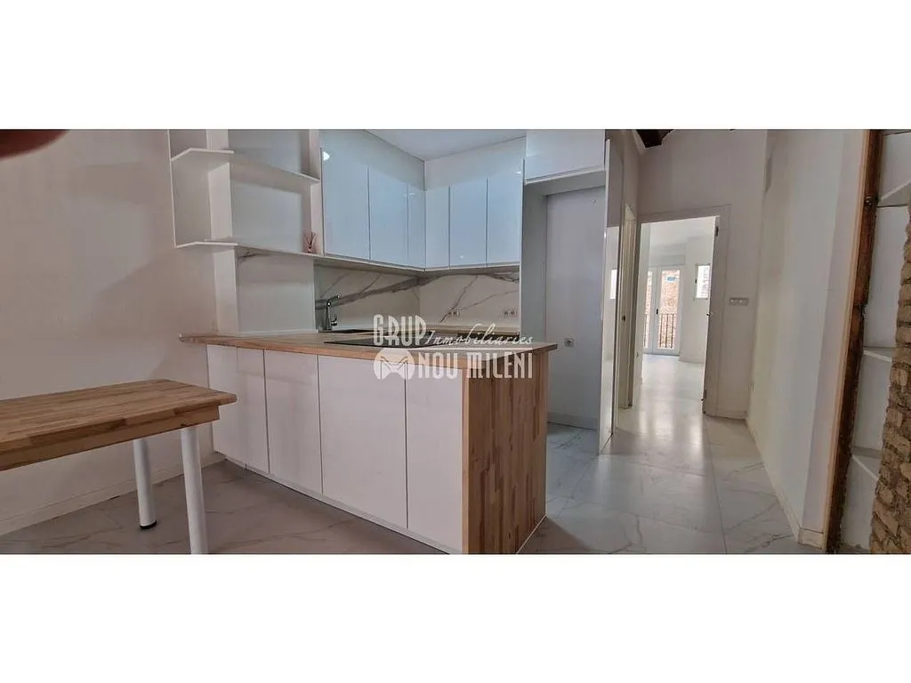 Cuisine - 1-Bedroom Flat with Balcony in El Botànic, Valencia