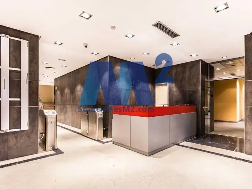 Entrée - Modernised Office Building in Las Rozas, Madrid