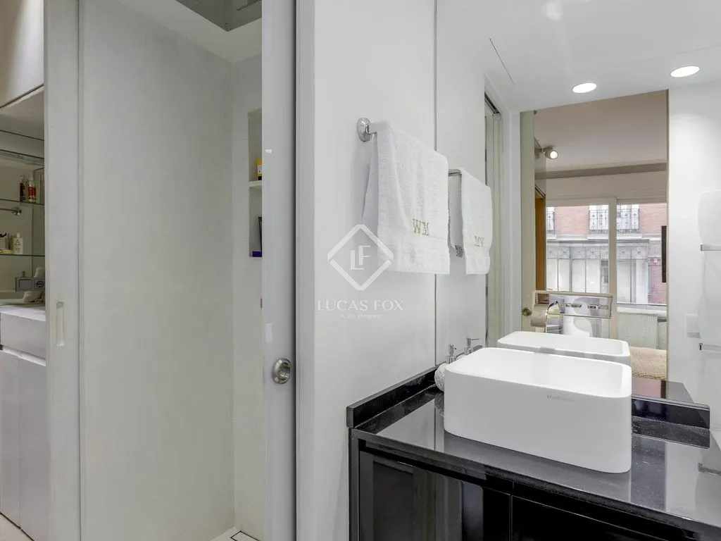 Salles de bain - Bright 1-Bed Flat in Jerónimos, Madrid