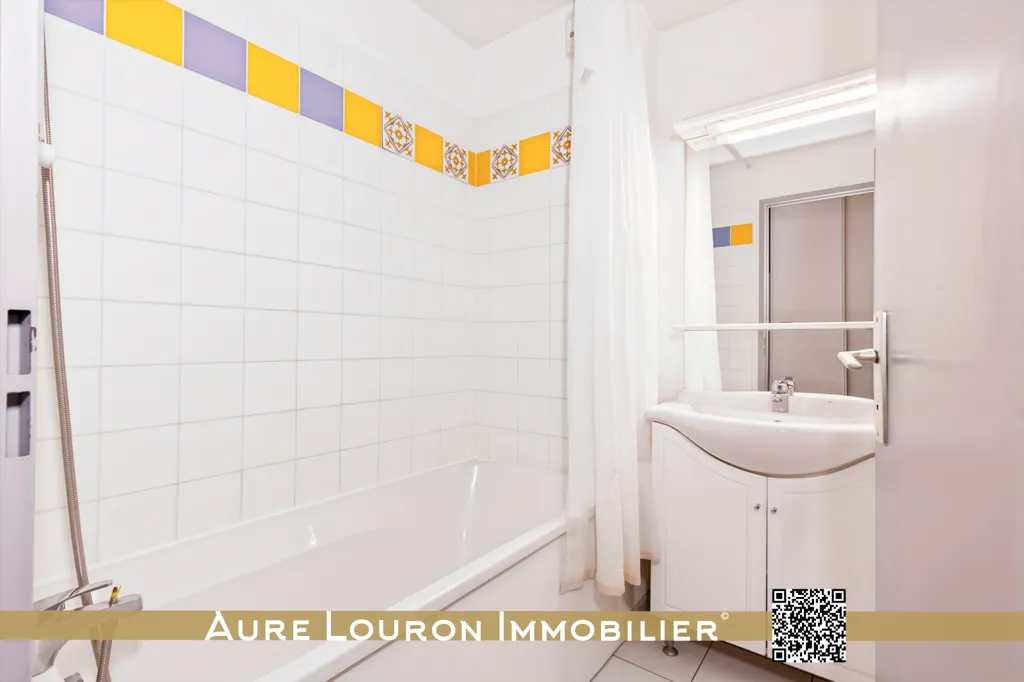Vannitoad - Duplex Apartment with Balcony in Arreau