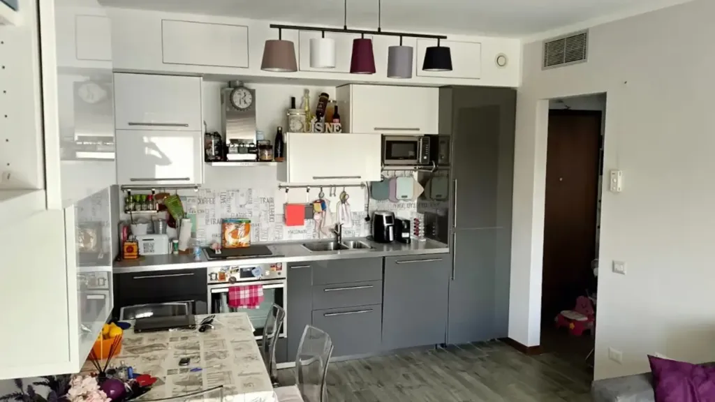 Köök - Modern Flat with Balcony in Milan