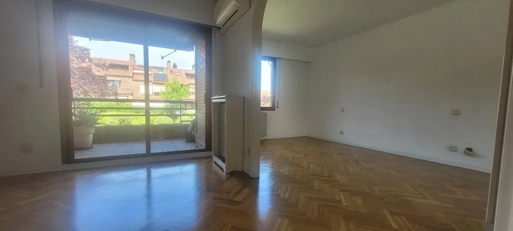 Pièces - Luxury Semidetached House with Pool in Majadahonda