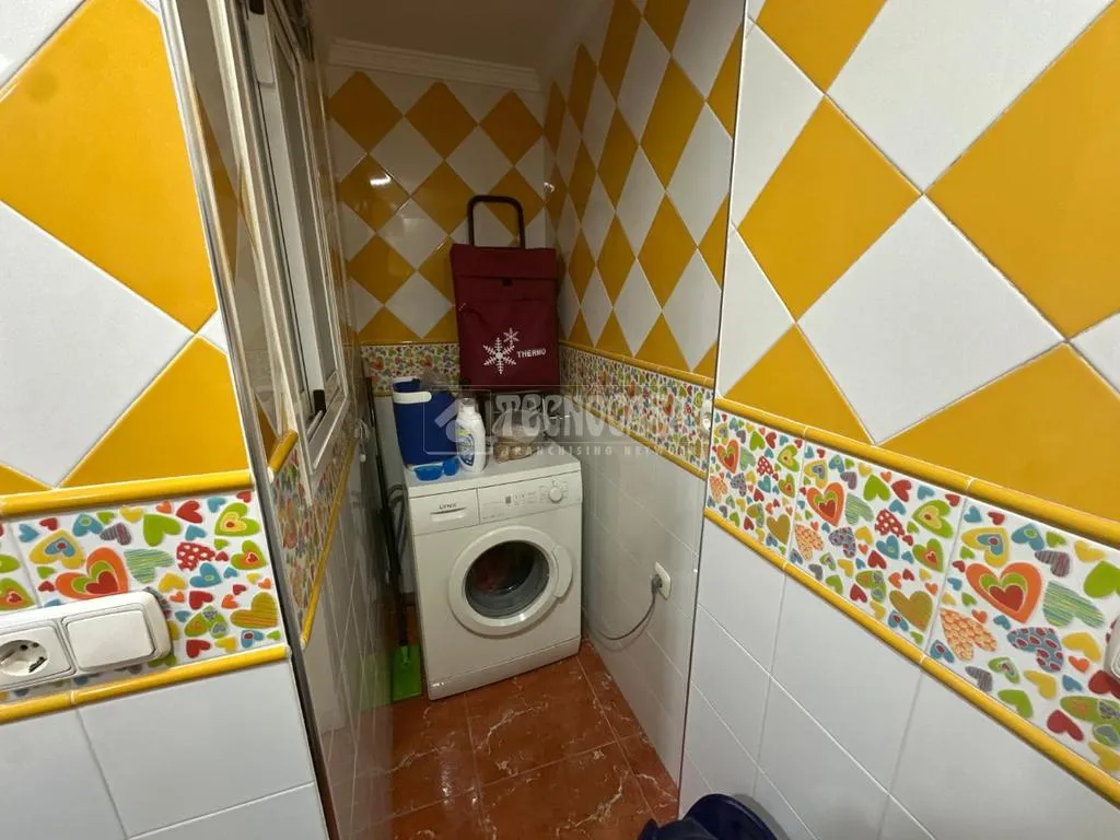 Pesuköök - Reformed Flat with Balcony in Miraflores, Málaga
