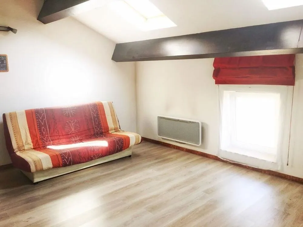 Pièces - Appartement Meublé au Dernier Étage à Malzéville