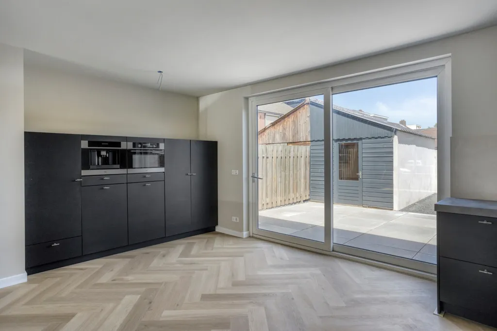 Köök - Modernised Semi-detached House in Weurt