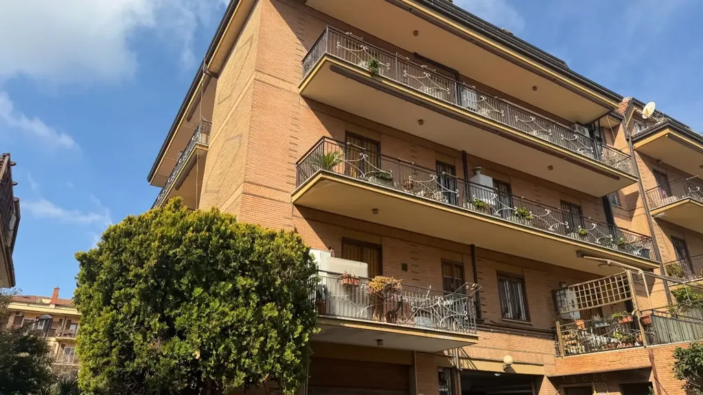 Esterno - Panoramic Trilocale with Balcony in Grottaferrata