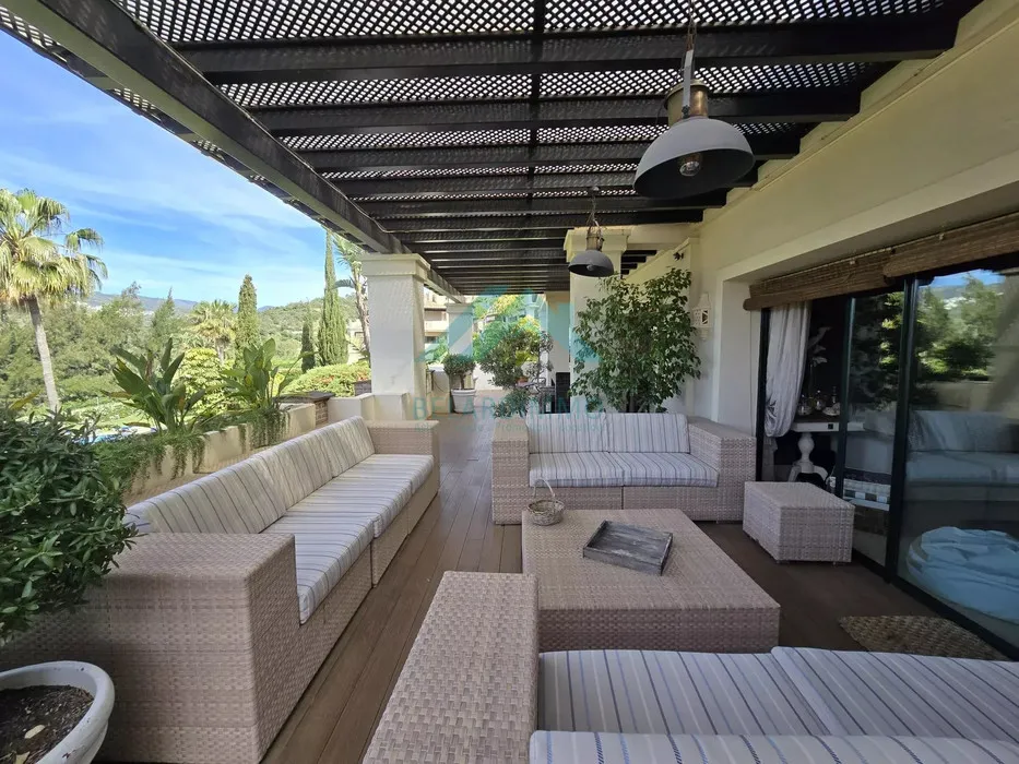 Apartment in Benahavís