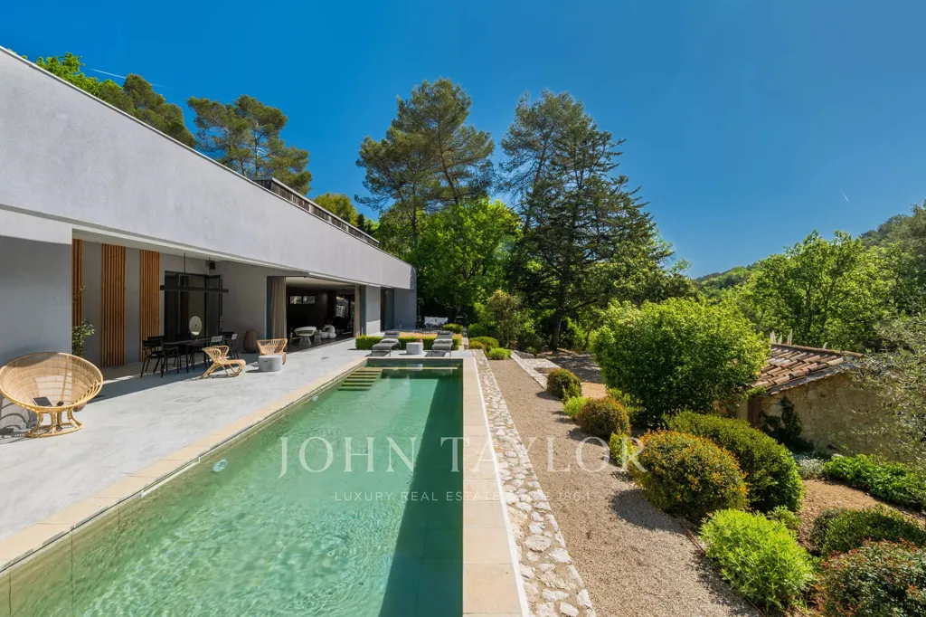 Pool - Two Villas with Extension Potential near Valbonne