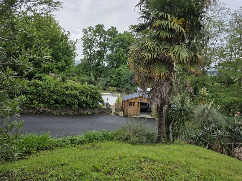 Aed - Luxury House with Pool in Cambo-les-Bains
