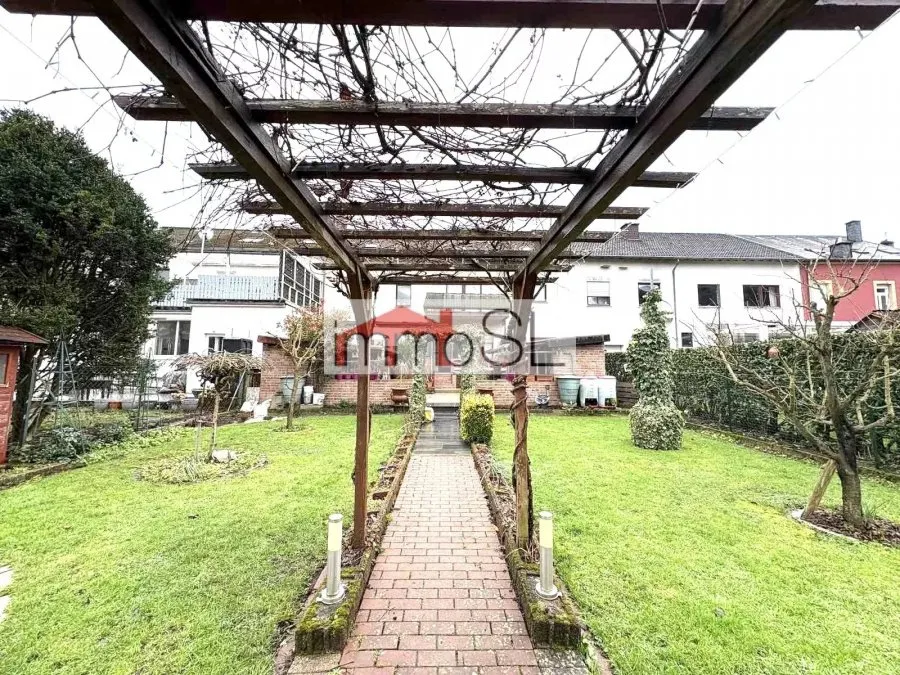 Jardin - Maison à Étages avec Terrasse à Bollendorf-Pont