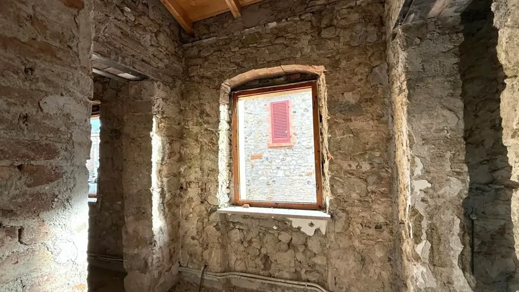 Rustic Tuscan Cottage in Pomaia