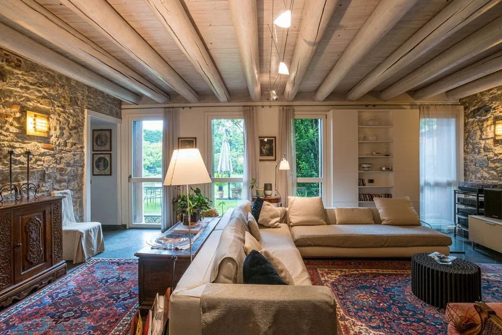 Elutuba - Luxury Villa with Private Garden in Longuelo