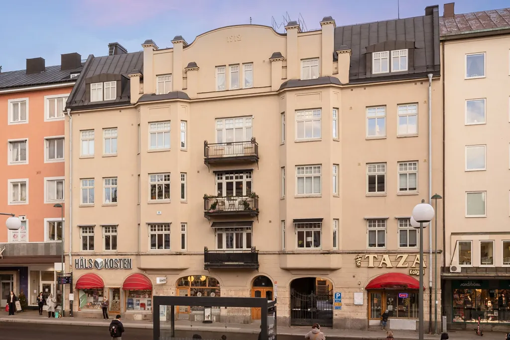 Exterior - 1.5-Room Apartment with High Ceilings in Linköping