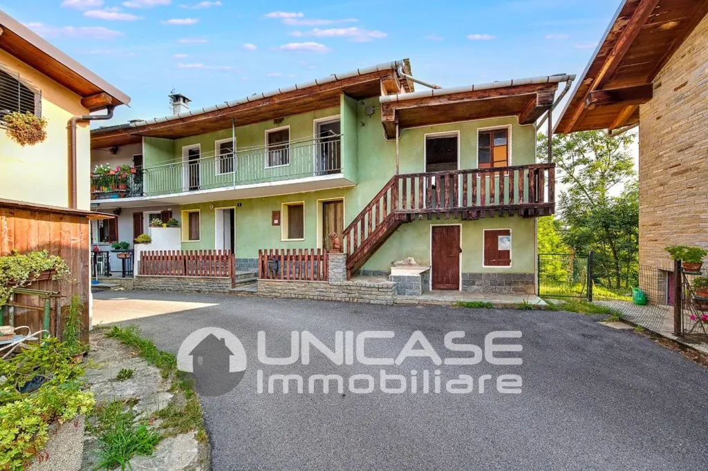 Extérieur - Casale with Garden and Fireplace in Bagnolo Piemonte