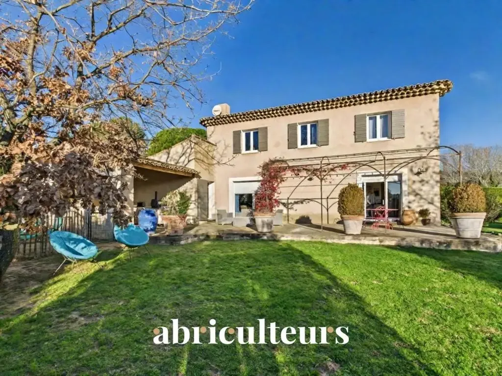 Garden - Contemporary Villa with Panoramic View in Luberon