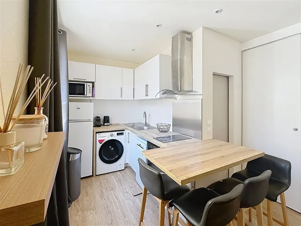 Cuisine - Appartement Refait à Neuf avec Vue Cour à Bordeaux