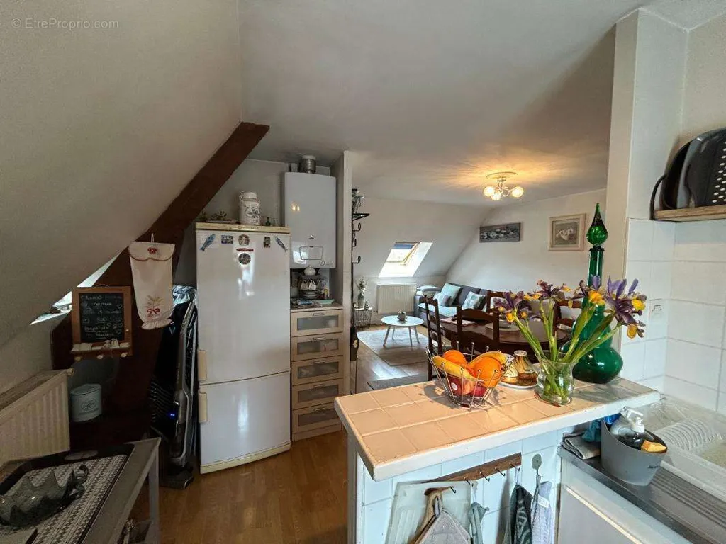 Cuisine - Pentahouse avec Vue sur Jardin à Margny-lès-Compiègne